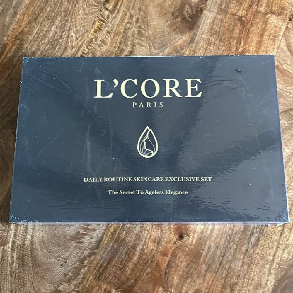 L'CORE PARIS DAILY ROUTINE SKINCARE EXCLUSIVE SET - Picture 2 of 10
